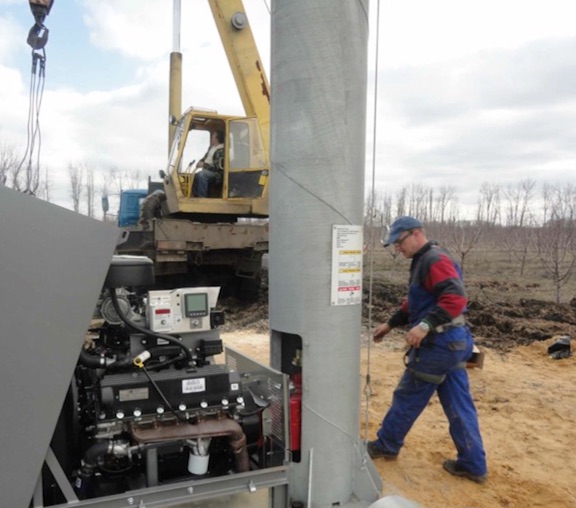 Jan Bosmans installing wind machine